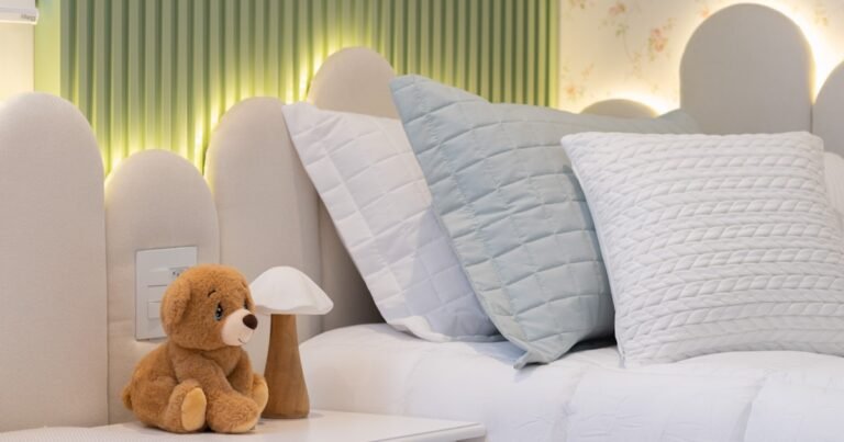 Peel and Stick Wallpaper: The Renter-Friendly Room Transformation